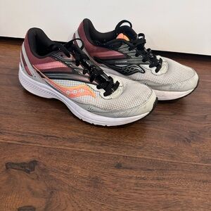 Saucony Women's Athletic Shoes - Gray and Pink